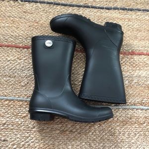 Ugg black rain boots